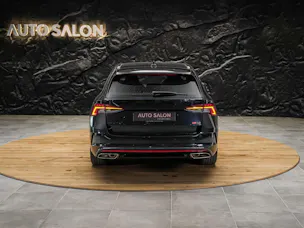 Škoda Octavia Combi 2.0 TSI DSG RS *Abstandsregler*Massage*Standheizung*