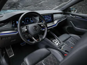 Škoda Octavia Combi 2.0 TSI DSG RS *Abstandsregler*Massage*Standheizung*