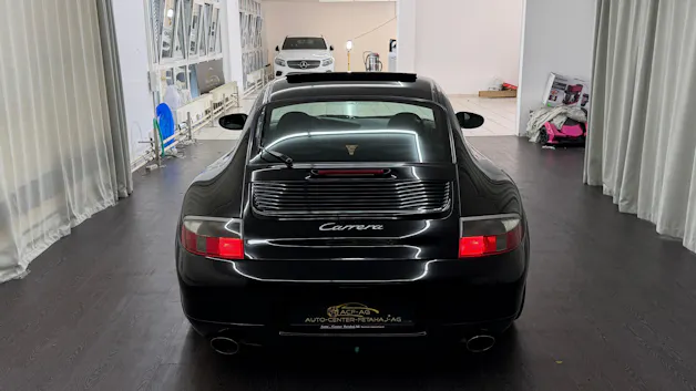 Porsche 911 Carrera