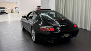 Porsche 911 Carrera