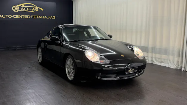 Porsche 911 Carrera