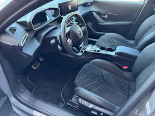 Peugeot 208 1.2 MHEV 110 GT
