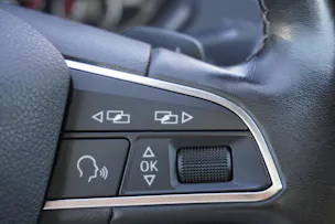 SEAT Alhambra 2.0 TDI DSG Style 7-PLÄTZER!!!
