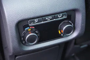 SEAT Alhambra 2.0 TDI DSG Style 7-PLÄTZER!!!