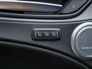 Alfa Romeo Stelvio 2.0 Veloce Q4 AT8 *Abstandsregler*El. Sitze mit Memory*Harman/Kardon Soundsystem*