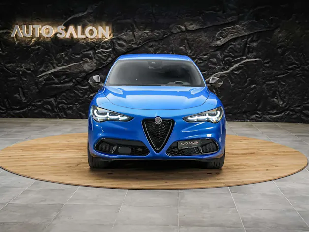 Alfa Romeo Stelvio 2.0 Veloce Q4 AT8 *Abstandsregler*El. Sitze mit Memory*Harman/Kardon Soundsystem*