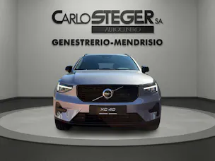 Volvo XC40 B3 Benzin Mild Hybrid Plus Dark DCT