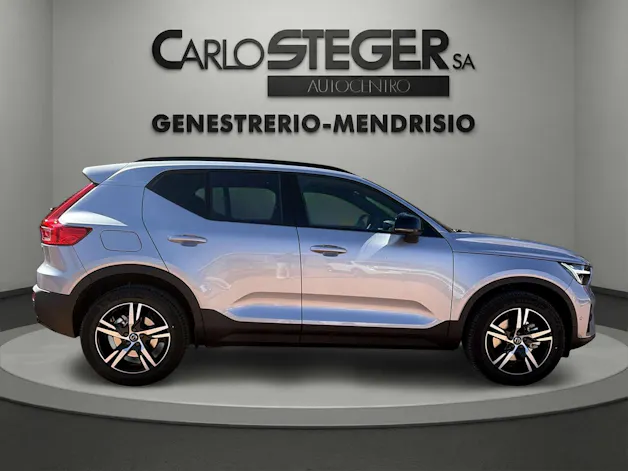 Volvo XC40 B3 Benzin Mild Hybrid Plus Dark DCT