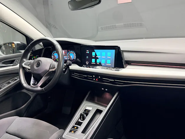 VW Golf Variant 1.5 TSI Life DSG