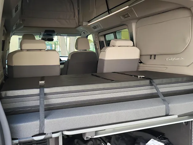 VW California Beach Tour Liberty PHEV Hybrid 4Motion