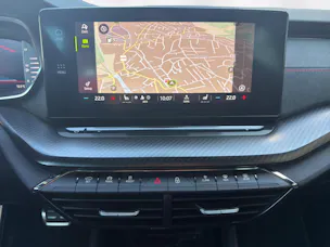 SKODA Octavia Combi 2.0 TSI DSG RS