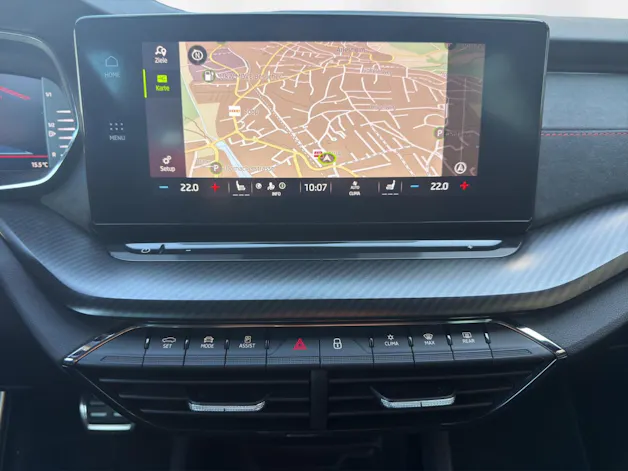 SKODA Octavia Combi 2.0 TSI DSG RS