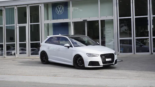 Audi RS3 2.5 TSI quattro S-tronic