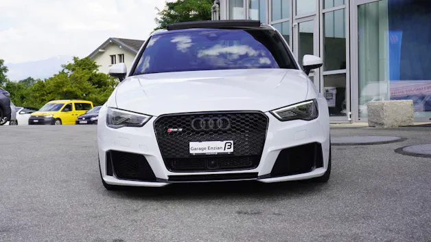 Audi RS3 2.5 TSI quattro S-tronic