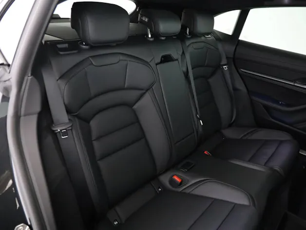 Porsche Taycan 4 Cross Turismo