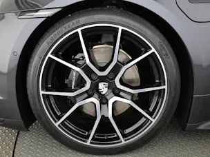 Porsche Taycan 4 Cross Turismo