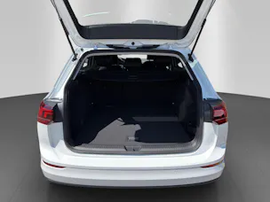 VW Golf Variant 1.5 eTSI mHEV Basis DSG