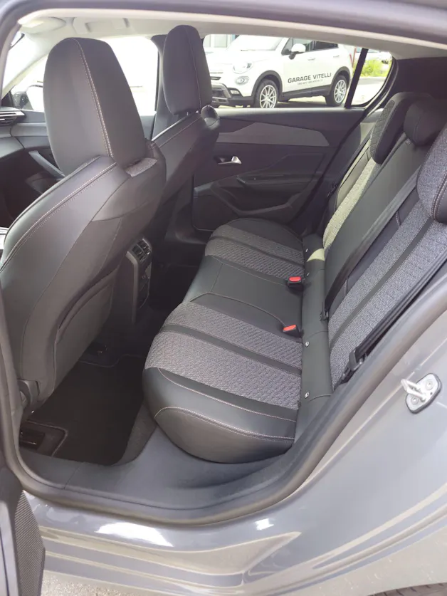 Peugeot 308 1.2 HEV 145 GT