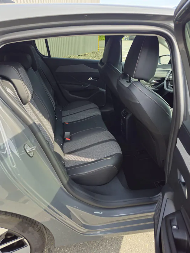 Peugeot 308 1.2 HEV 145 GT