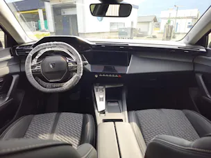 Peugeot 308 1.2 HEV 145 GT