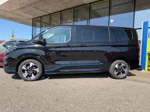 Ford Tourneo Bus 320 L1H1 Sport Automat 4x4