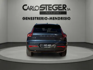 Volvo XC40 B3 Benzin Mild Hybrid Plus Dark DCT
