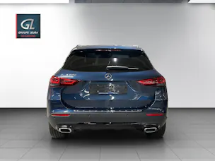 Mercedes-Benz GLA 200 Progressive 7G-DCT