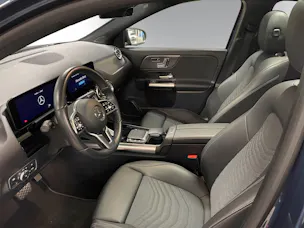 Mercedes-Benz GLA 200 Progressive 7G-DCT