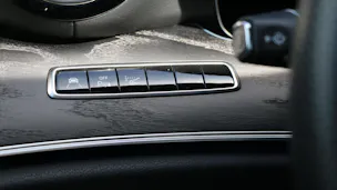 MERCEDES-BENZ E 250 AMG Line