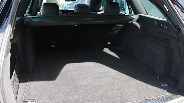 MERCEDES-BENZ E 250 AMG Line