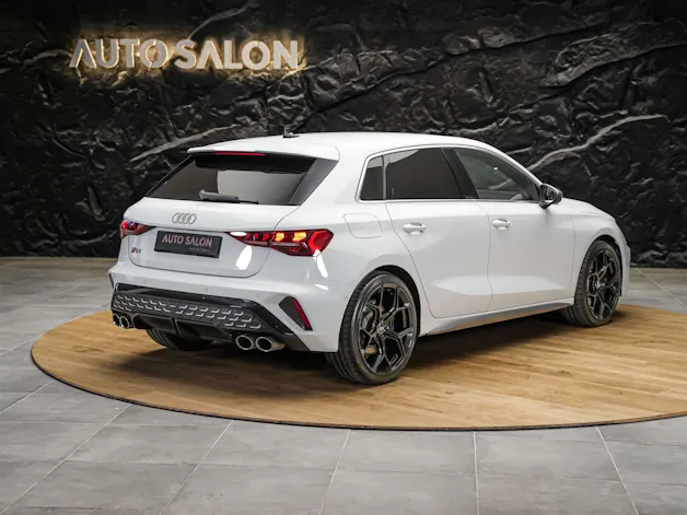 Audi S3 Sportback TFSI quattro S-tronic *Facelift*Abstandsregler*19" Felgen*Sitzheizung*