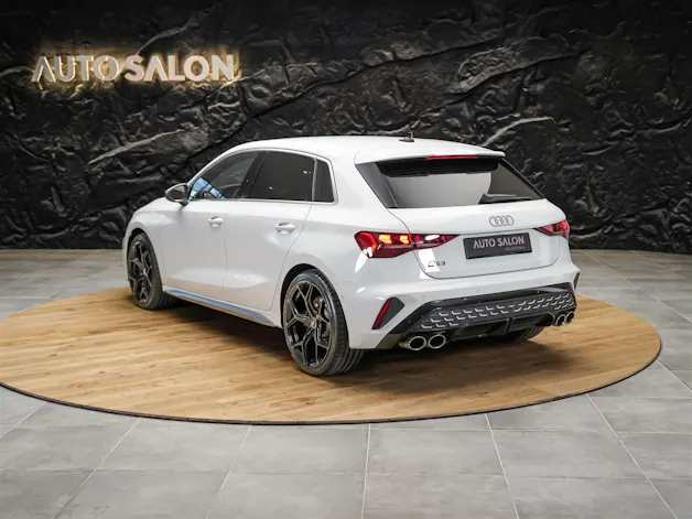 Audi S3 Sportback TFSI quattro S-tronic *Facelift*Abstandsregler*19" Felgen*Sitzheizung*
