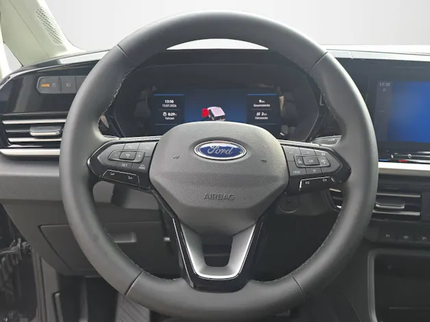 Ford TOURNEO CONNECT Grand 1.5 EcoBoost Titanium