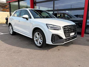 Audi Q2 40 TFSI S line quattro S-tronic