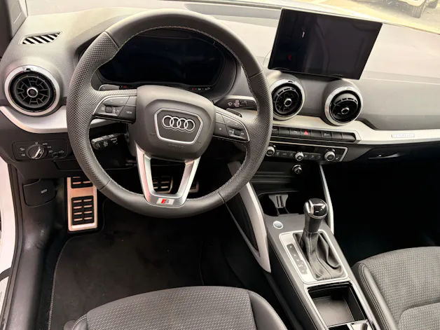 Audi Q2 40 TFSI S line quattro S-tronic