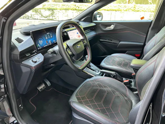Ford Puma 1.0 MHEV ST-Line X Automat