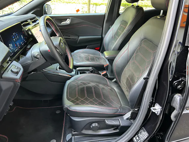 Ford Puma 1.0 MHEV ST-Line X Automat