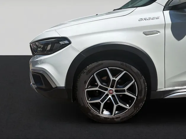 Fiat Tipo Hybrid 1.5 Cross