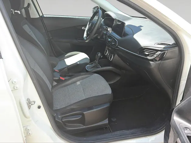 Fiat Tipo Hybrid 1.5 Cross