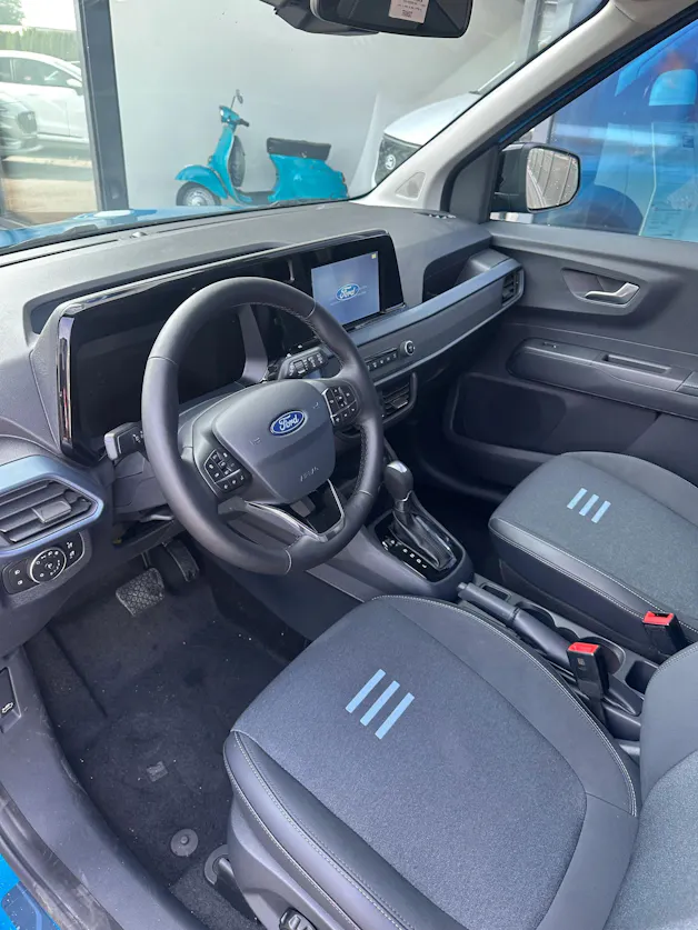 FORD TOURNEO COURIERier 1.0 EcoBoost A Active/125CV/Aut.
