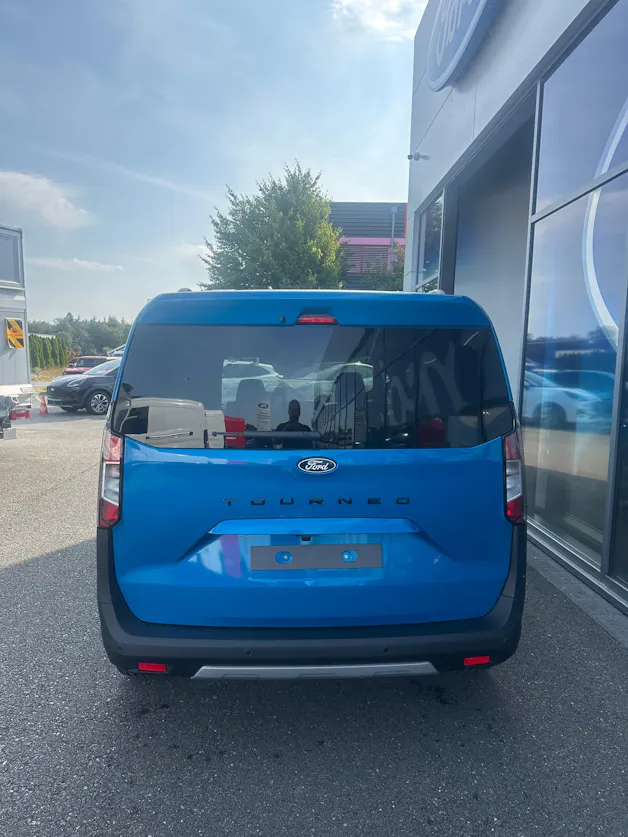 Ford TOURNEO COURIERier 1.0 EcoBoost A Active/125CV/Aut.
