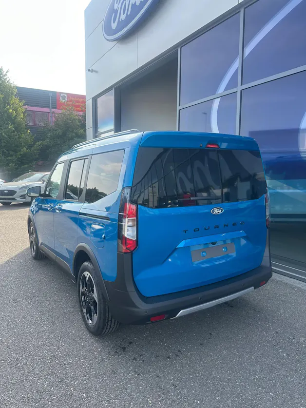 FORD TOURNEO COURIERier 1.0 EcoBoost A Active/125CV/Aut.
