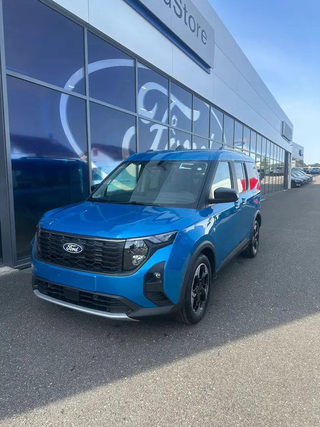 FORD TOURNEO COURIERier 1.0 EcoBoost A Active/125CV/Aut.