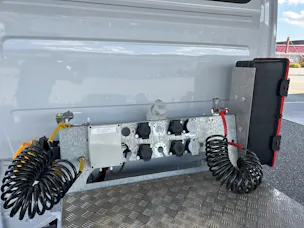 Mercedes-Benz Sprinter 519 CDI Standard 9G-TRONIC "Sattelschlepper"