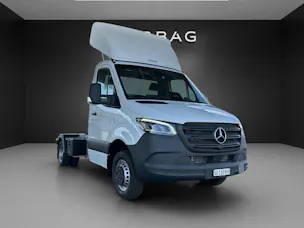 Mercedes-Benz Sprinter 519 CDI Standard 9G-TRONIC "Sattelschlepper"