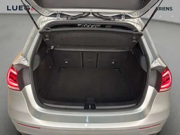 Mercedes-Benz A 200 4M - AMG / Rückfahrkamera / Soundsystem / metallic