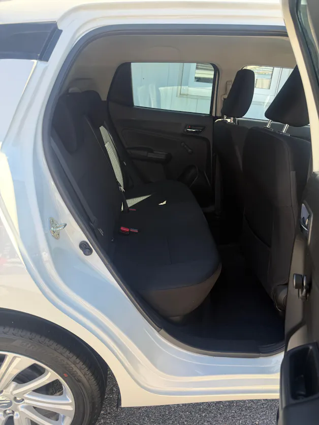 Suzuki Swift 1.2i Piz Sulai Top Hybrid Allgrip 4x4 *1. HAND* KLIMA* LED* DAB**