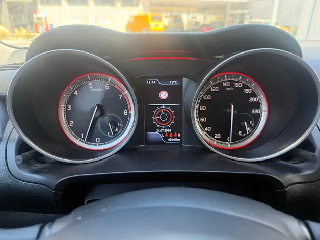 Suzuki Swift 1.2i Piz Sulai Top Hybrid Allgrip 4x4 *1. HAND* KLIMA* LED* DAB**