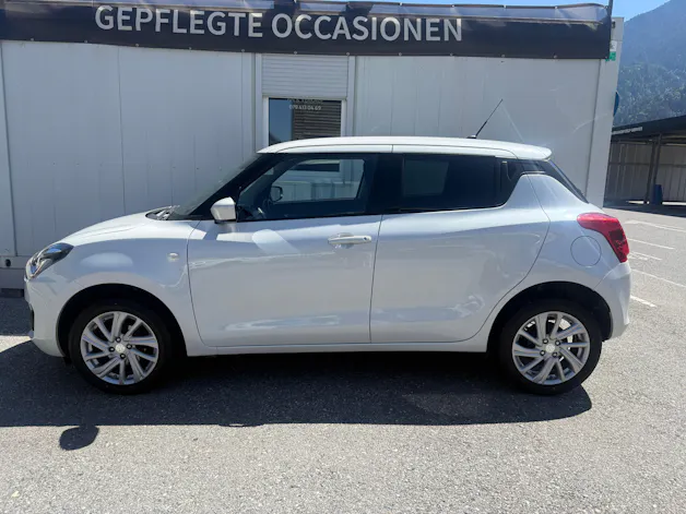 Suzuki Swift 1.2i Piz Sulai Top Hybrid Allgrip 4x4 *1. HAND* KLIMA* LED* DAB**