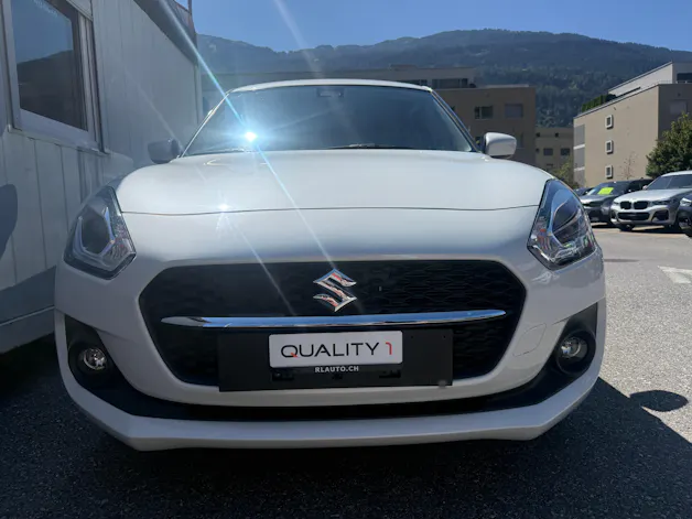Suzuki Swift 1.2i Piz Sulai Top Hybrid Allgrip 4x4 *1. HAND* KLIMA* LED* DAB**